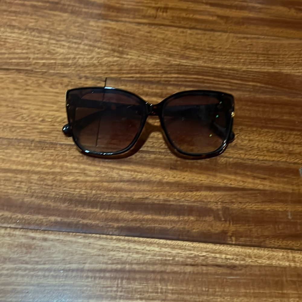 Cutest mom sunglasses!!